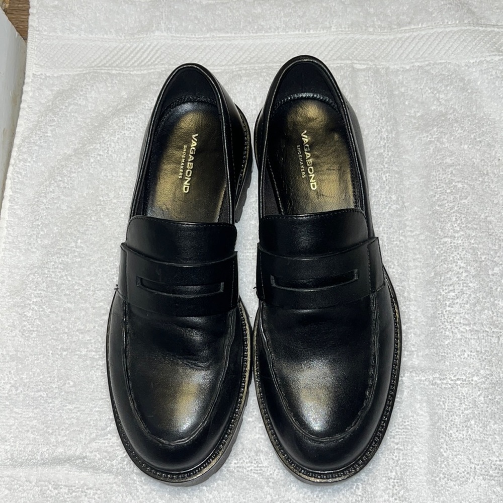 Vagabond Loafer. Ladies Size 7.